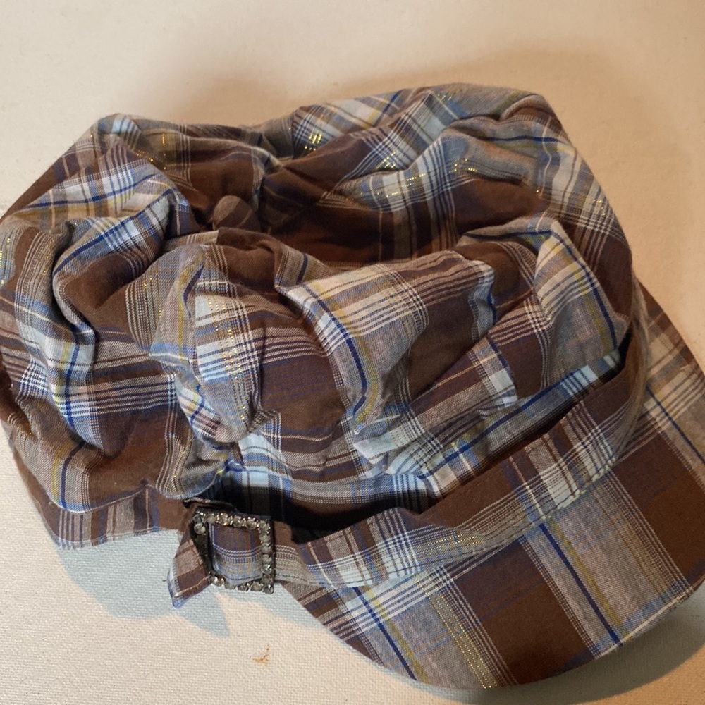 NWOT Four Women’s Caps - Picture 4 of 10